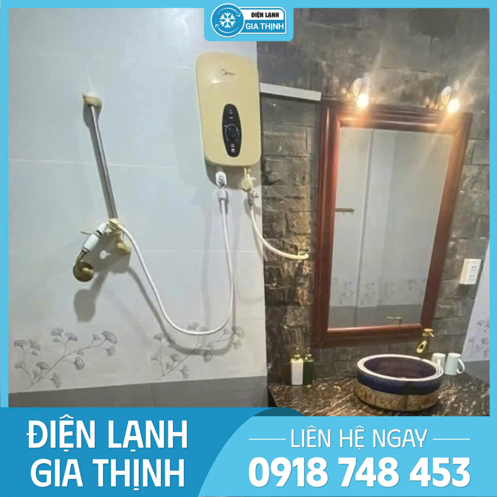 may-tam-nuoc-nong-lanh