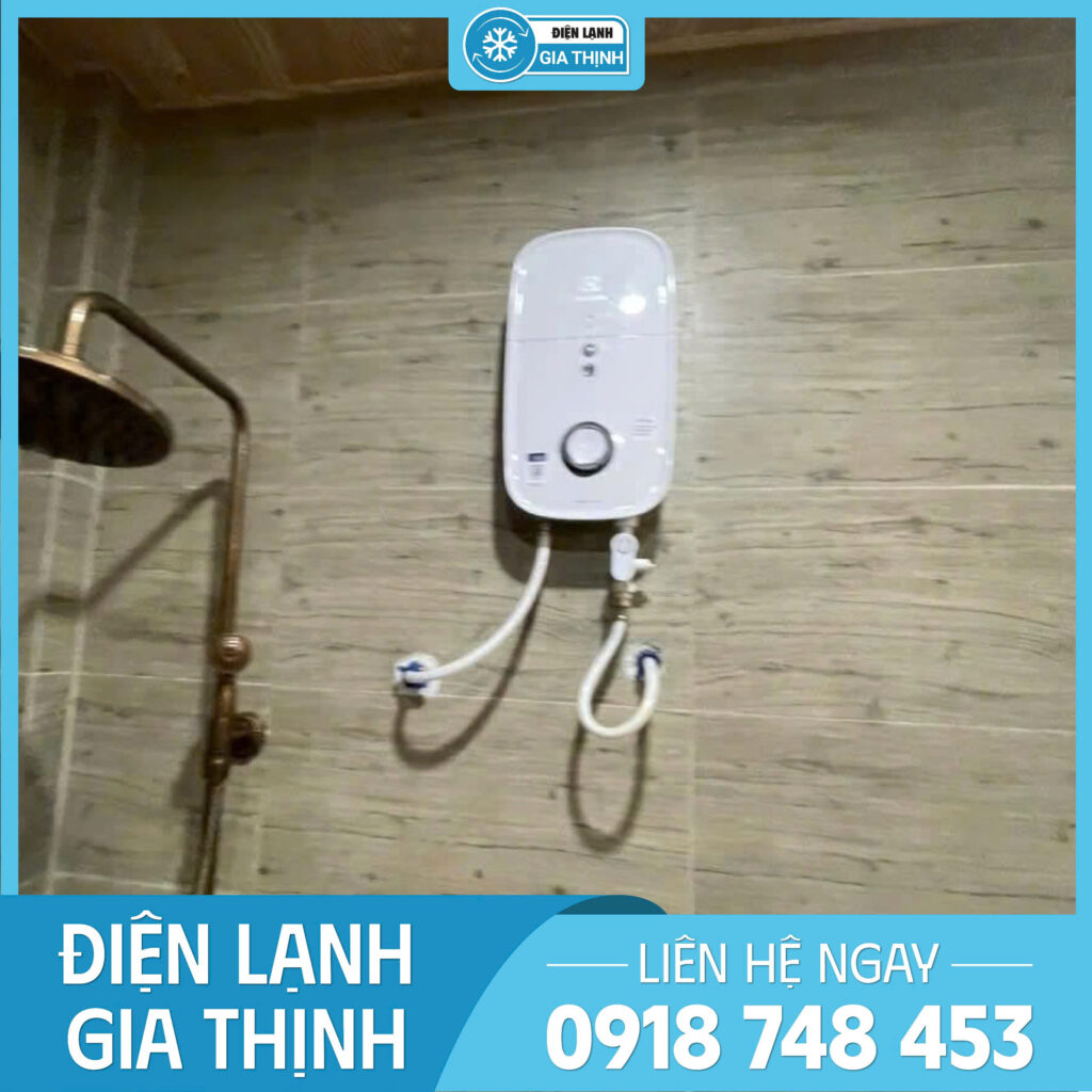 may-tam-nuoc-nong-lanh